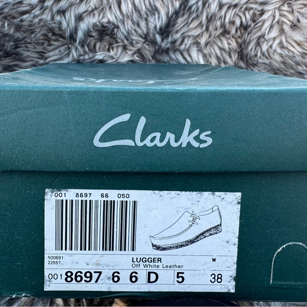 Clarks Cream Leather Loafers - Picture 2 of 4